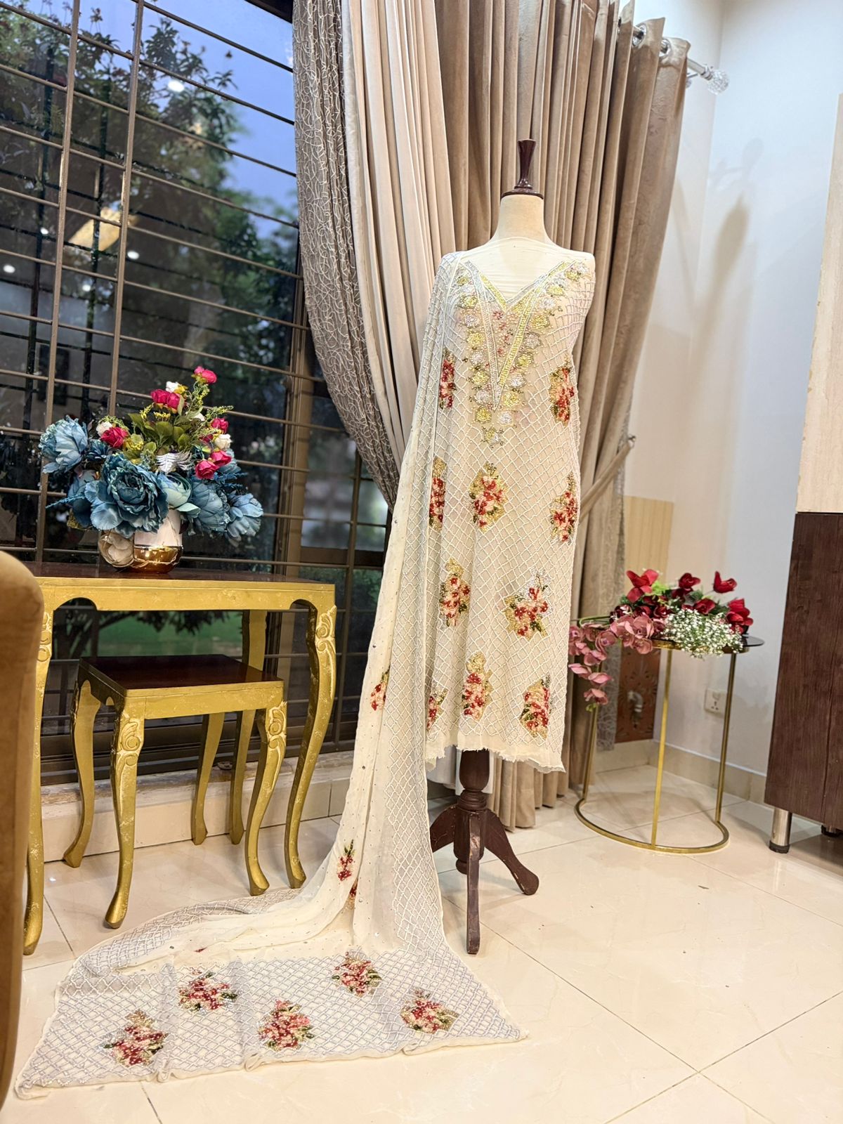 Beautifully handmade Pakistani dresses featuring Mukesh Pakistani Luxury Wear